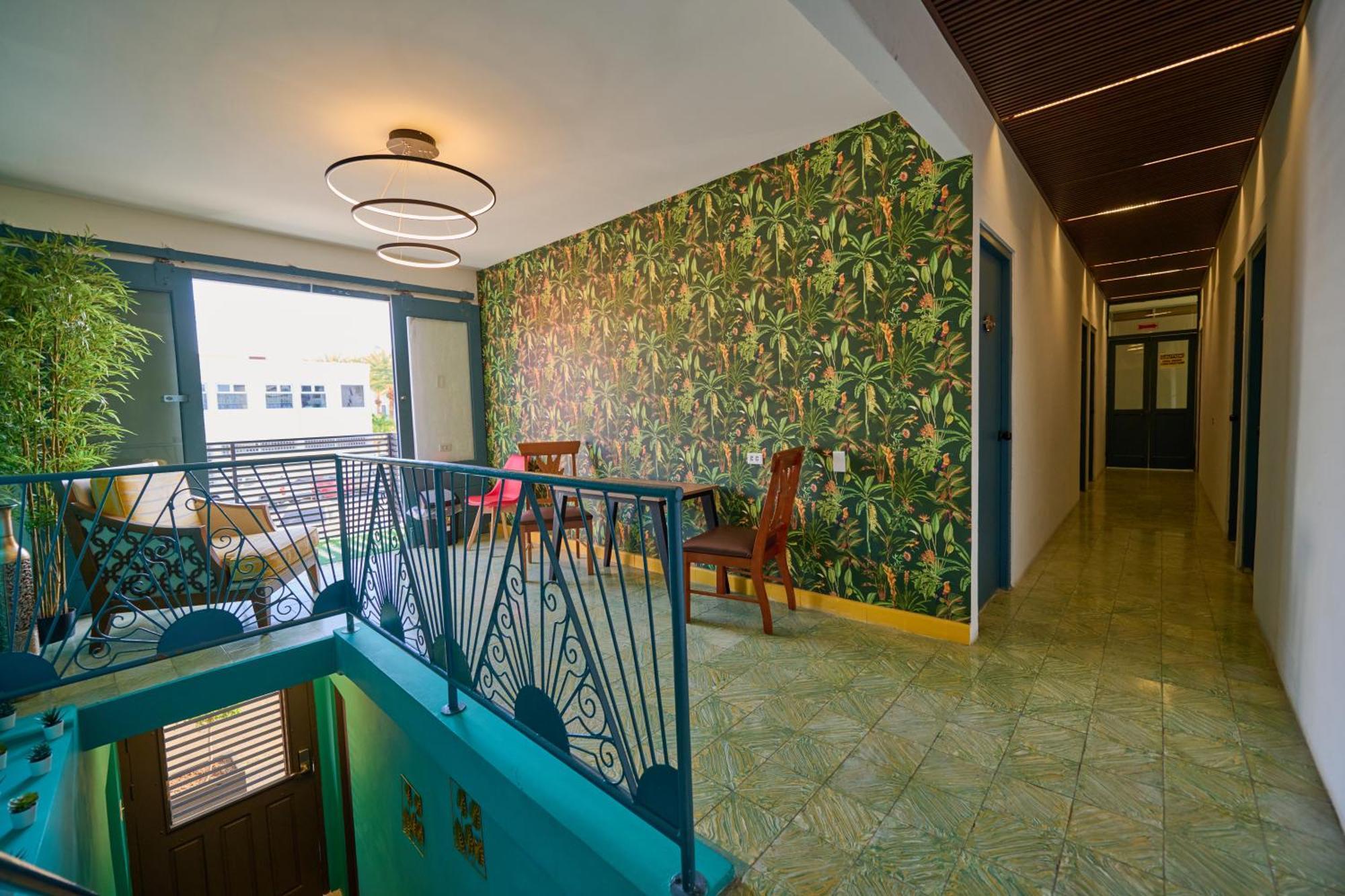 Central Boutique Hotel Oranjestad Kültér fotó