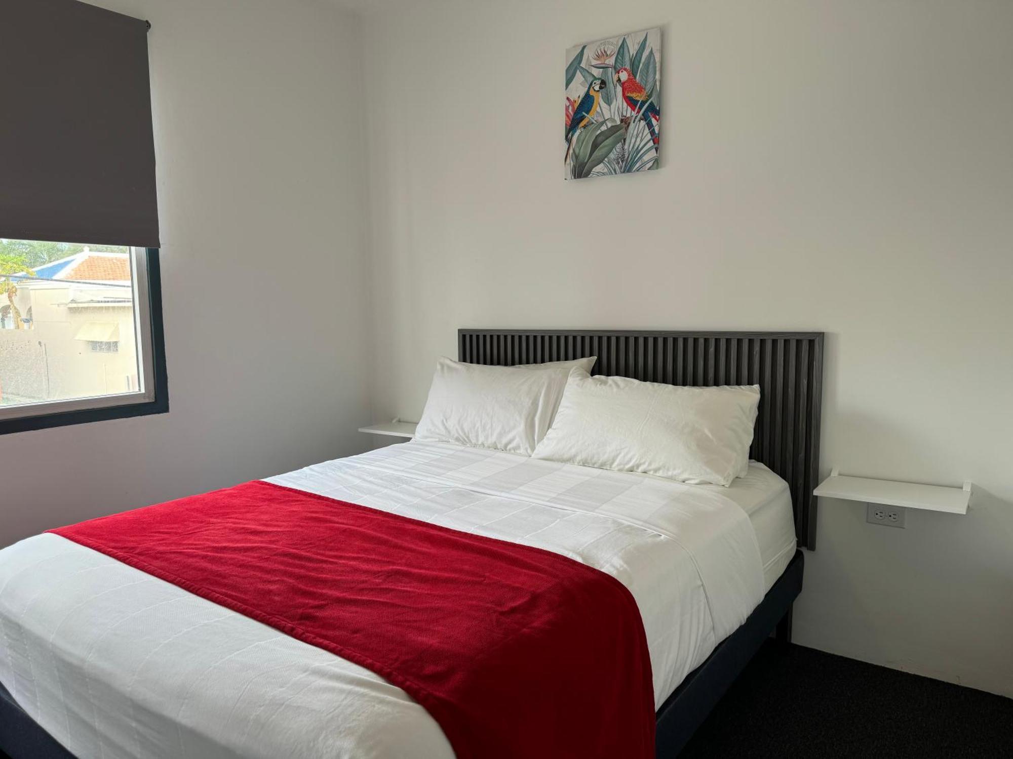 Central Boutique Hotel Oranjestad Kültér fotó