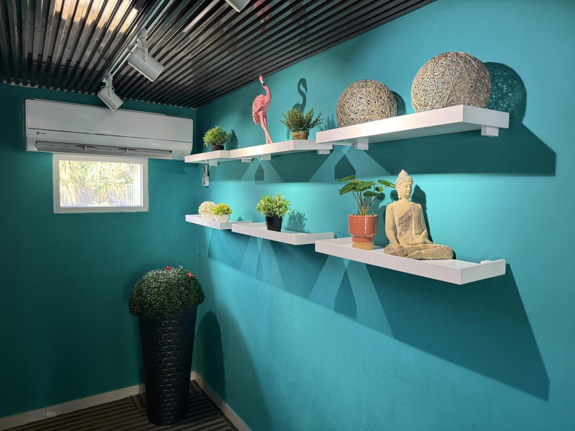 Central Boutique Hotel Oranjestad Kültér fotó