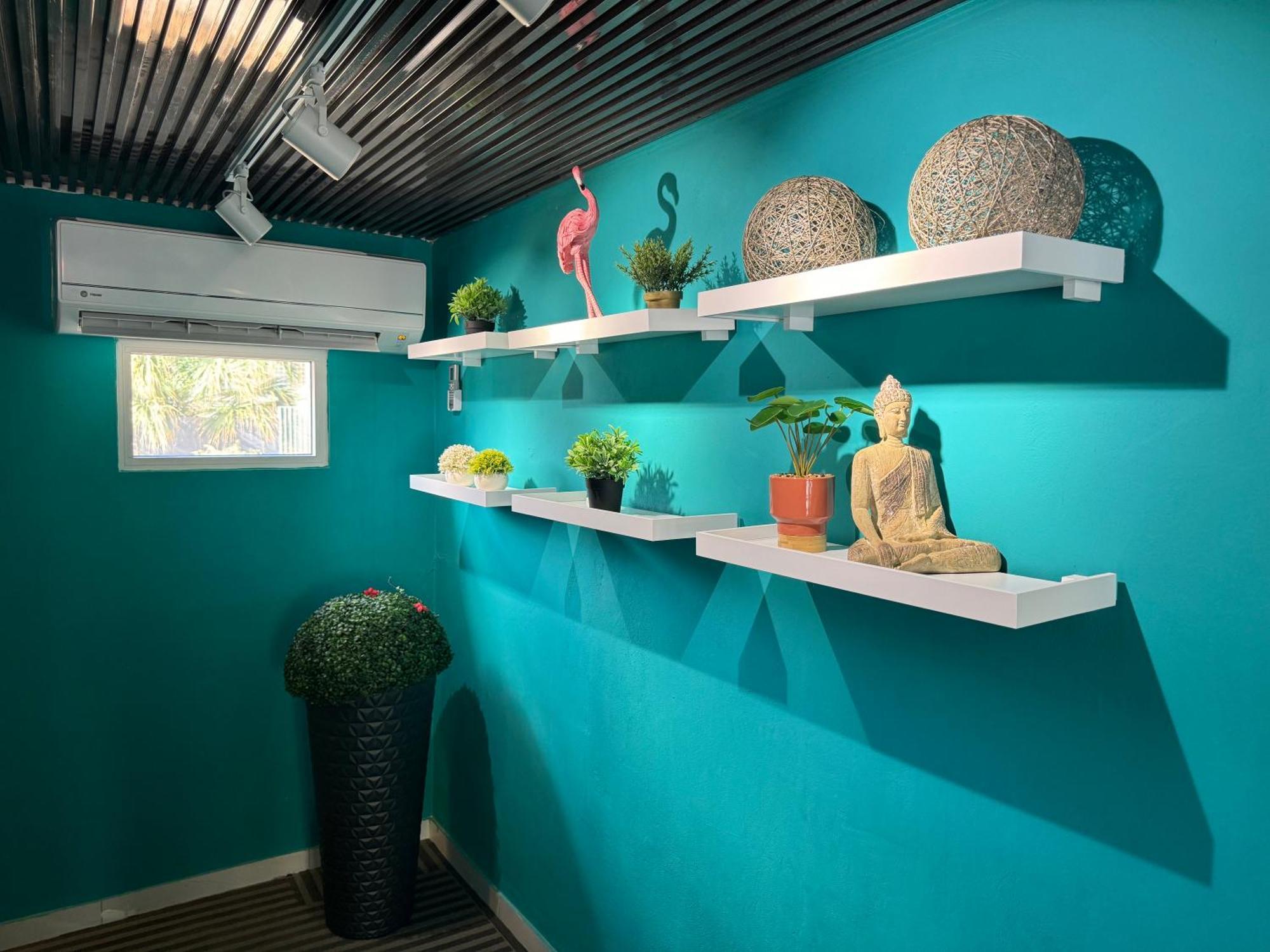 Central Boutique Hotel Oranjestad Kültér fotó
